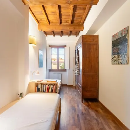Daire Via Dei Pilastri, 44 - Charming And Cozy In Historic Cente Floransa