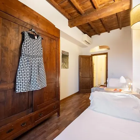 Daire Via Dei Pilastri, 44 - Charming And Cozy In Historic Cente Floransa