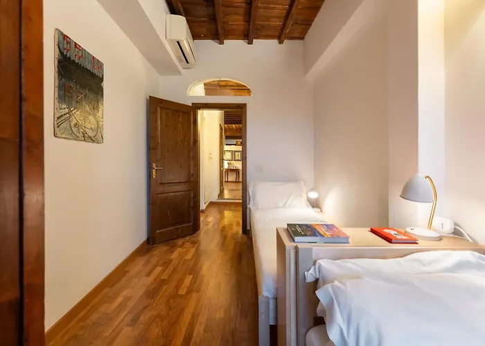 Via Dei Pilastri, 44 - Charming And Cozy In Historic Cente